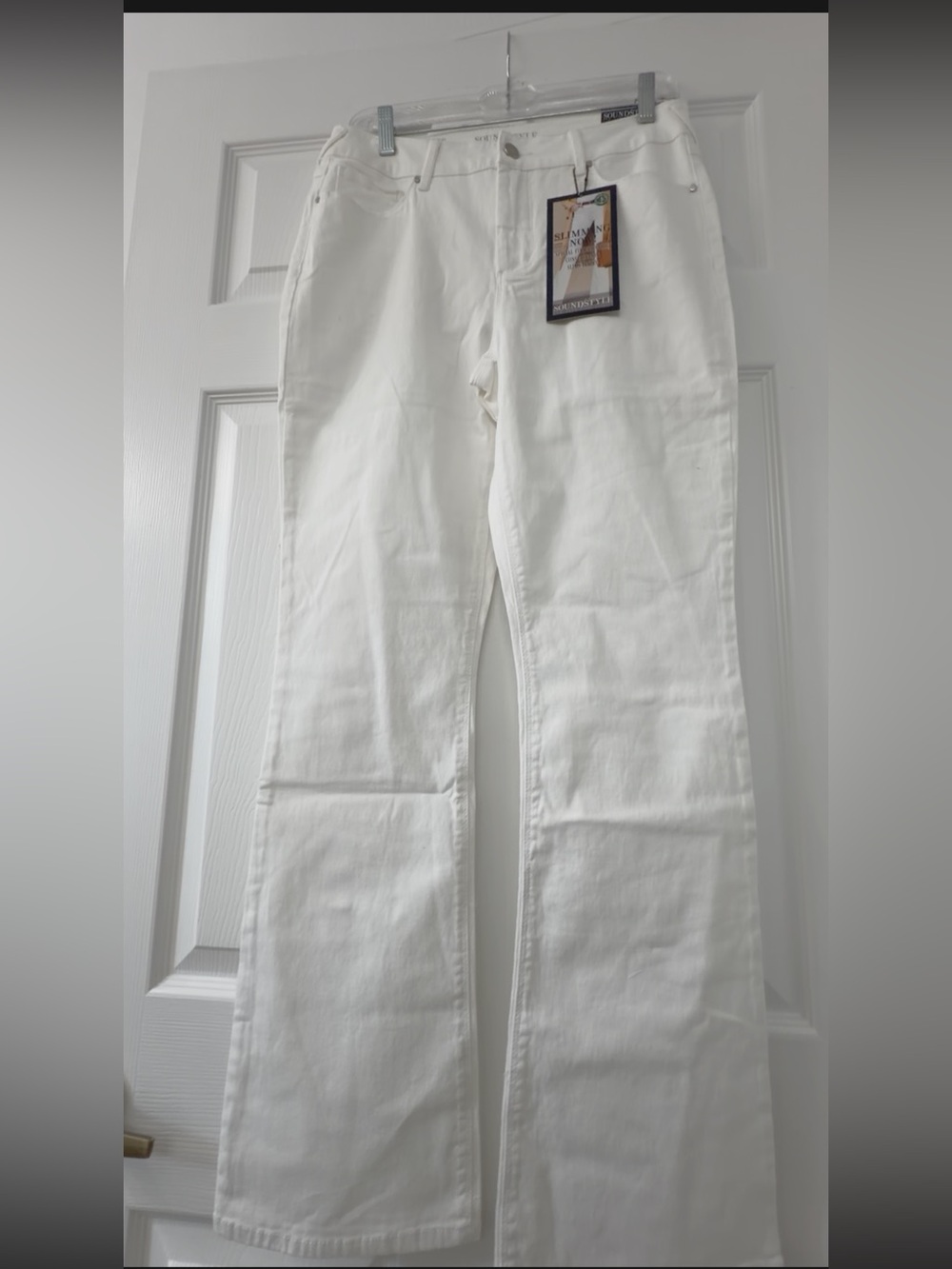 Soundstyle White Flare Jeans for Women - Classic Flared Leg